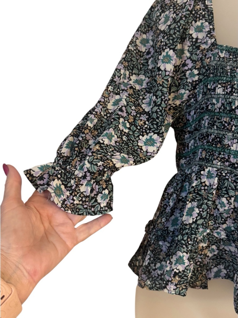 American Eagle Outfitters Green Floral Smocked Peplum Top   SMALL   #14 - Picture 3 of 6